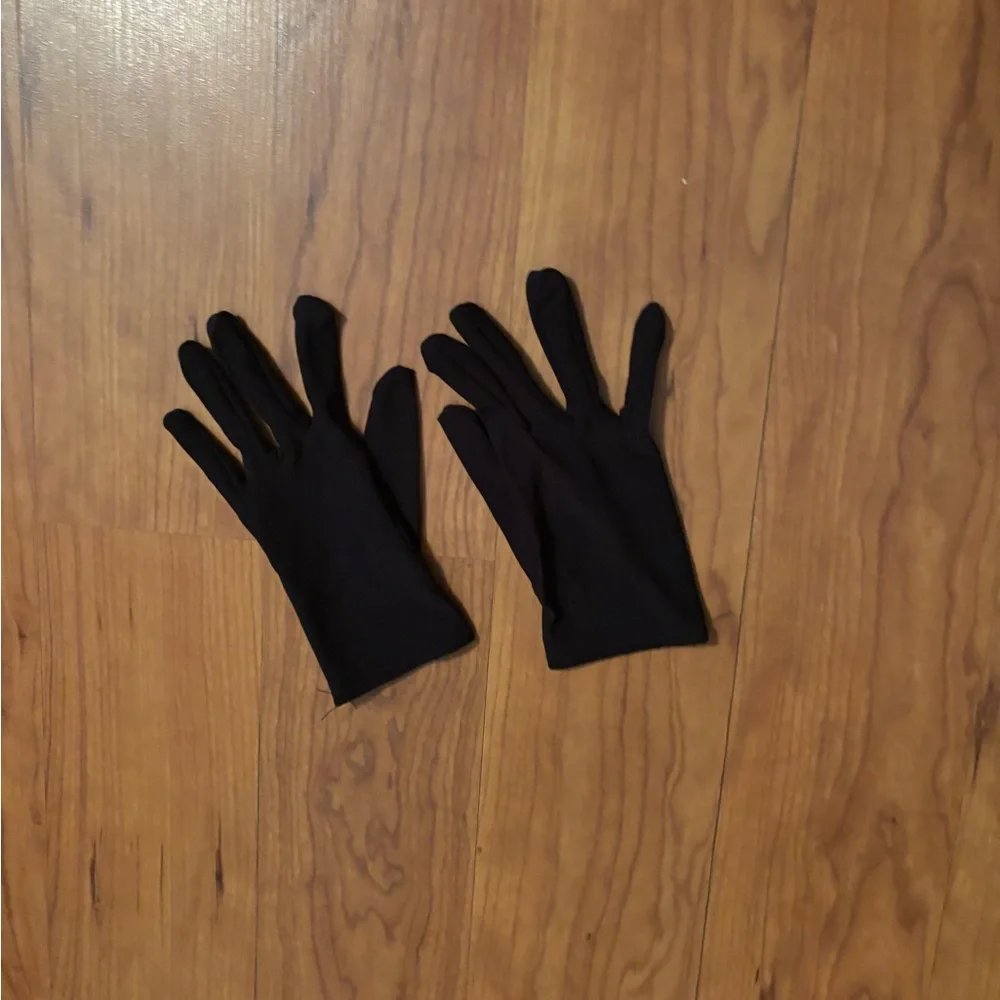 Black and Gold Dance Costume Child Large - Picture 8 of 9